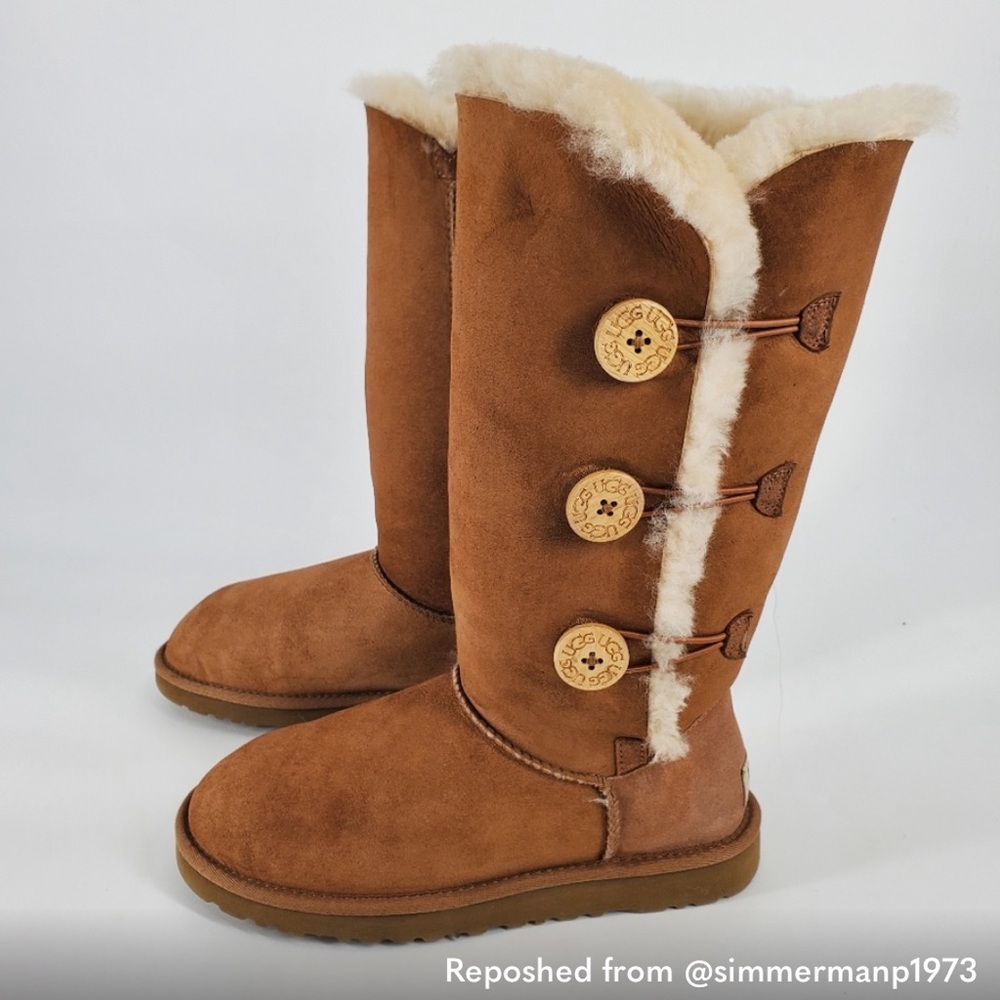 UGG Brown Winter Boots with Cream Fur